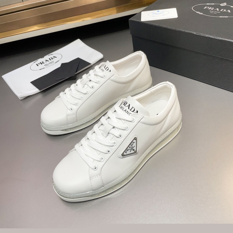 Pra*a casual shoes